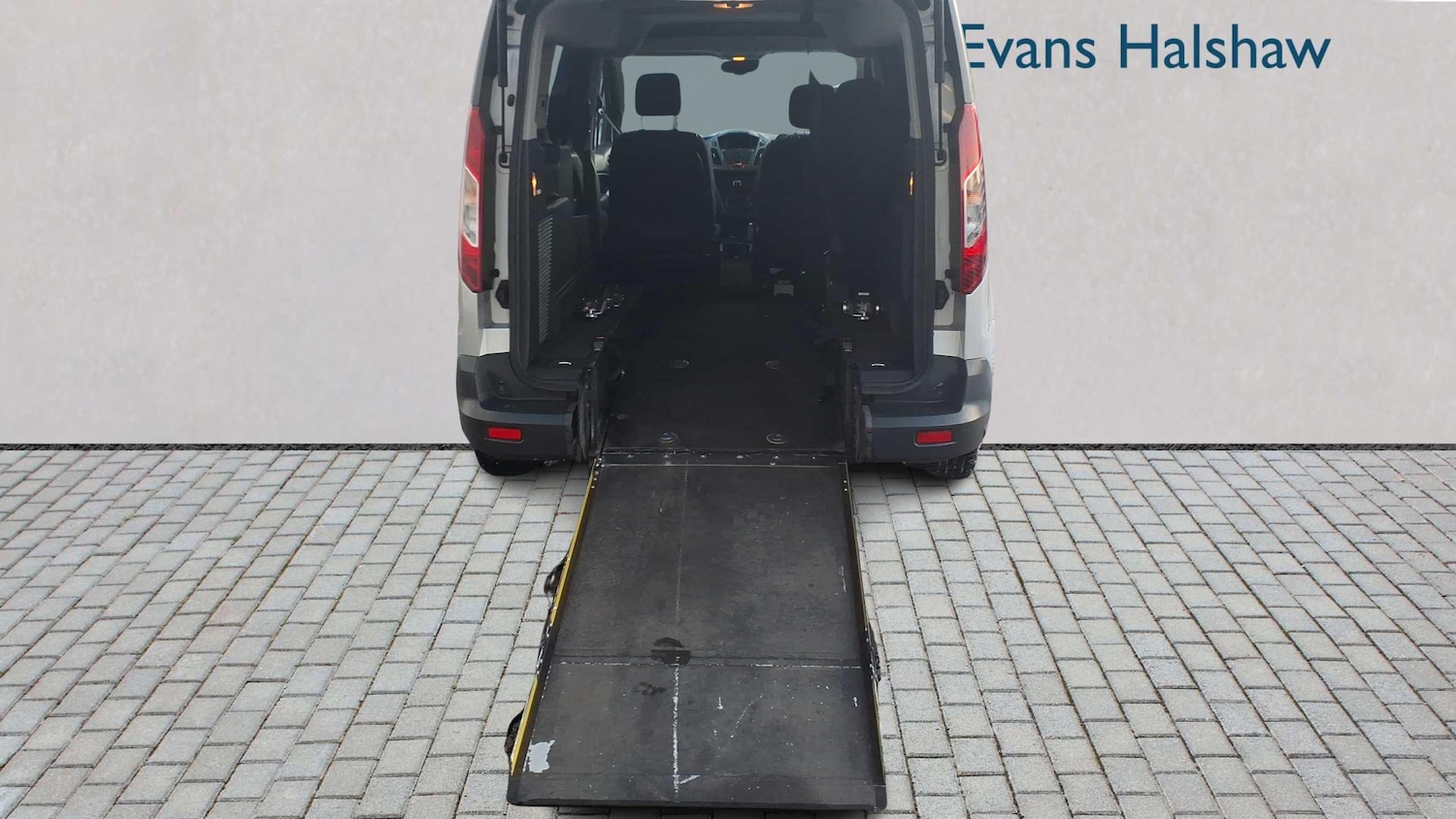 Used Ford Grand Tourneo Connect 2018 for sale - 76929037: Photo 14