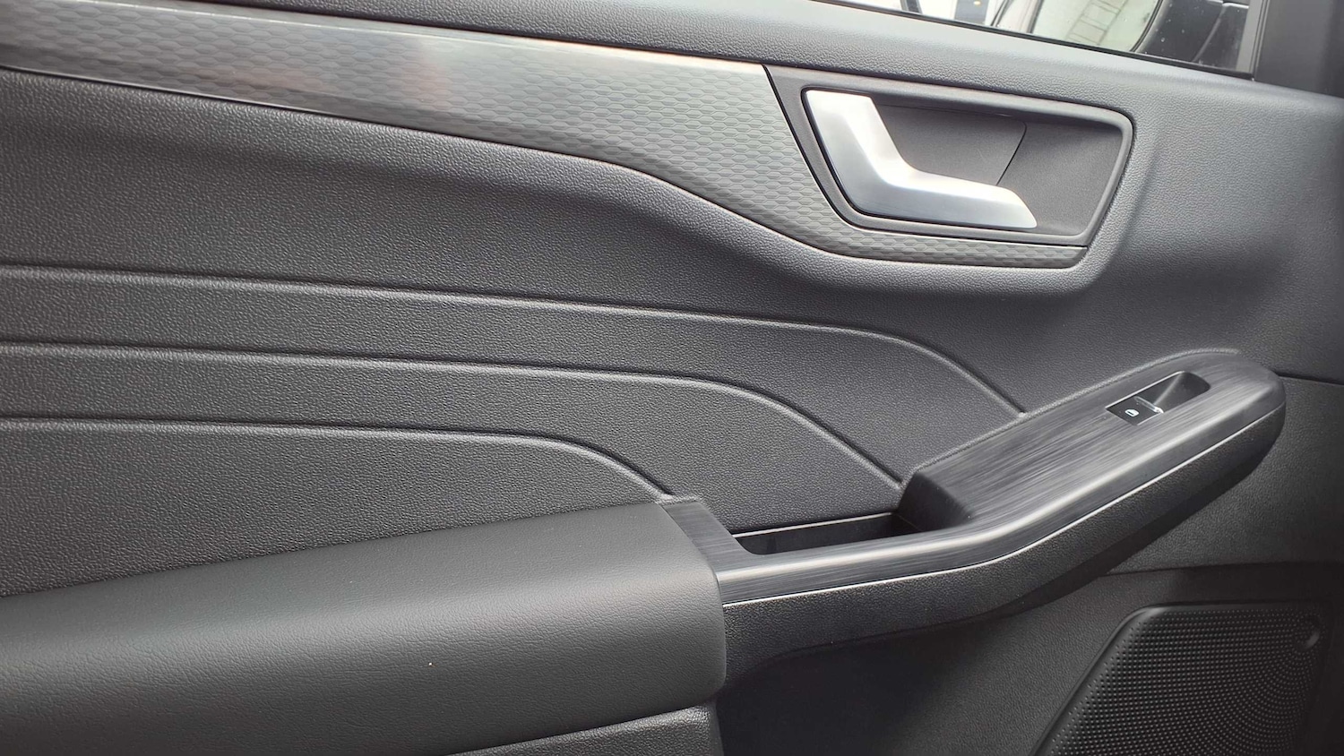 Used Ford Kuga 2025 for sale - 76298499: Photo 29