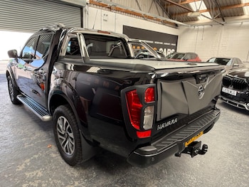 Used Nissan Navara 2017 for sale - 79483792: Photo