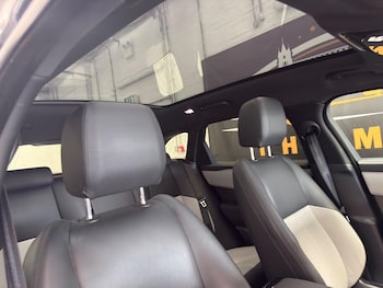 Used Land Rover Range Rover Velar 2024 for sale - 79236121: Photo