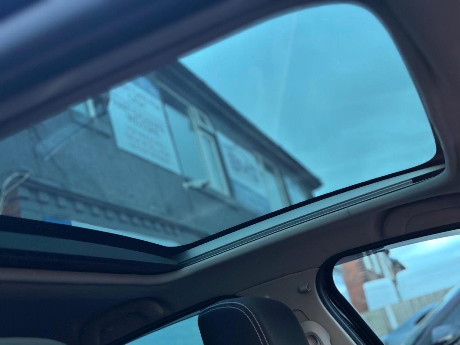 Used Renault Clio 2014 for sale - 76592779: Photo 9