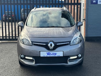 Used Renault Grand Scenic 2016 for sale - 77549276: Photo