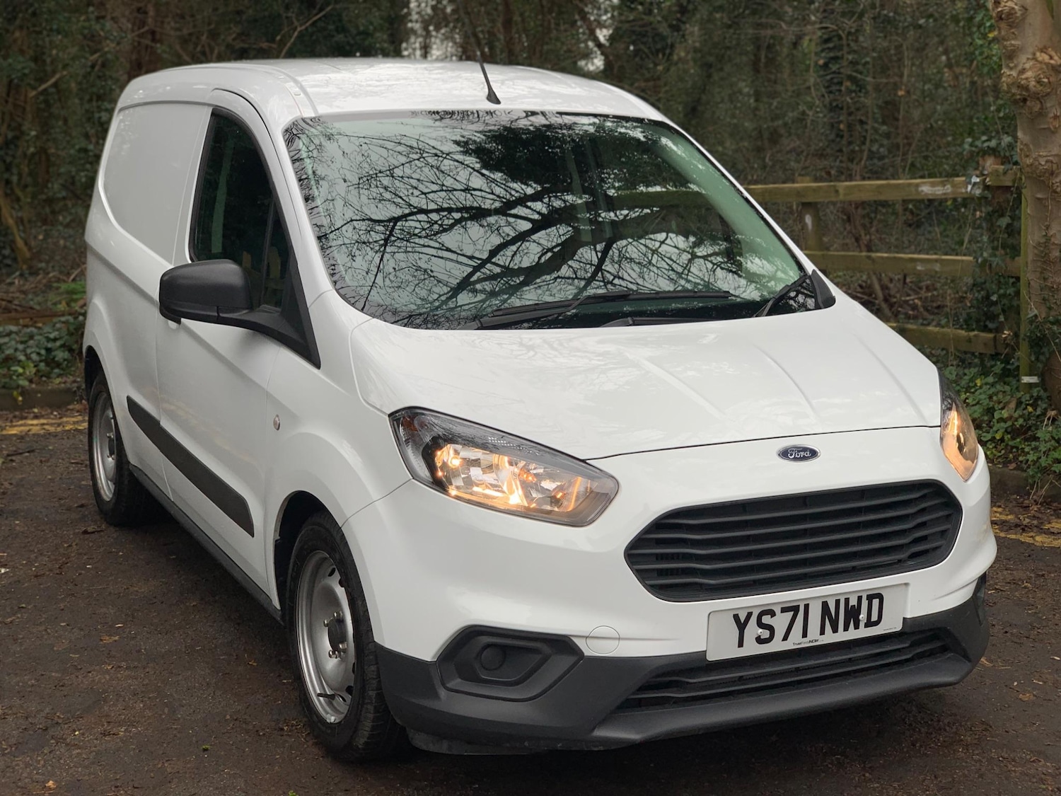Used Ford Transit Courier 2022 for sale - 76573047: Photo 1
