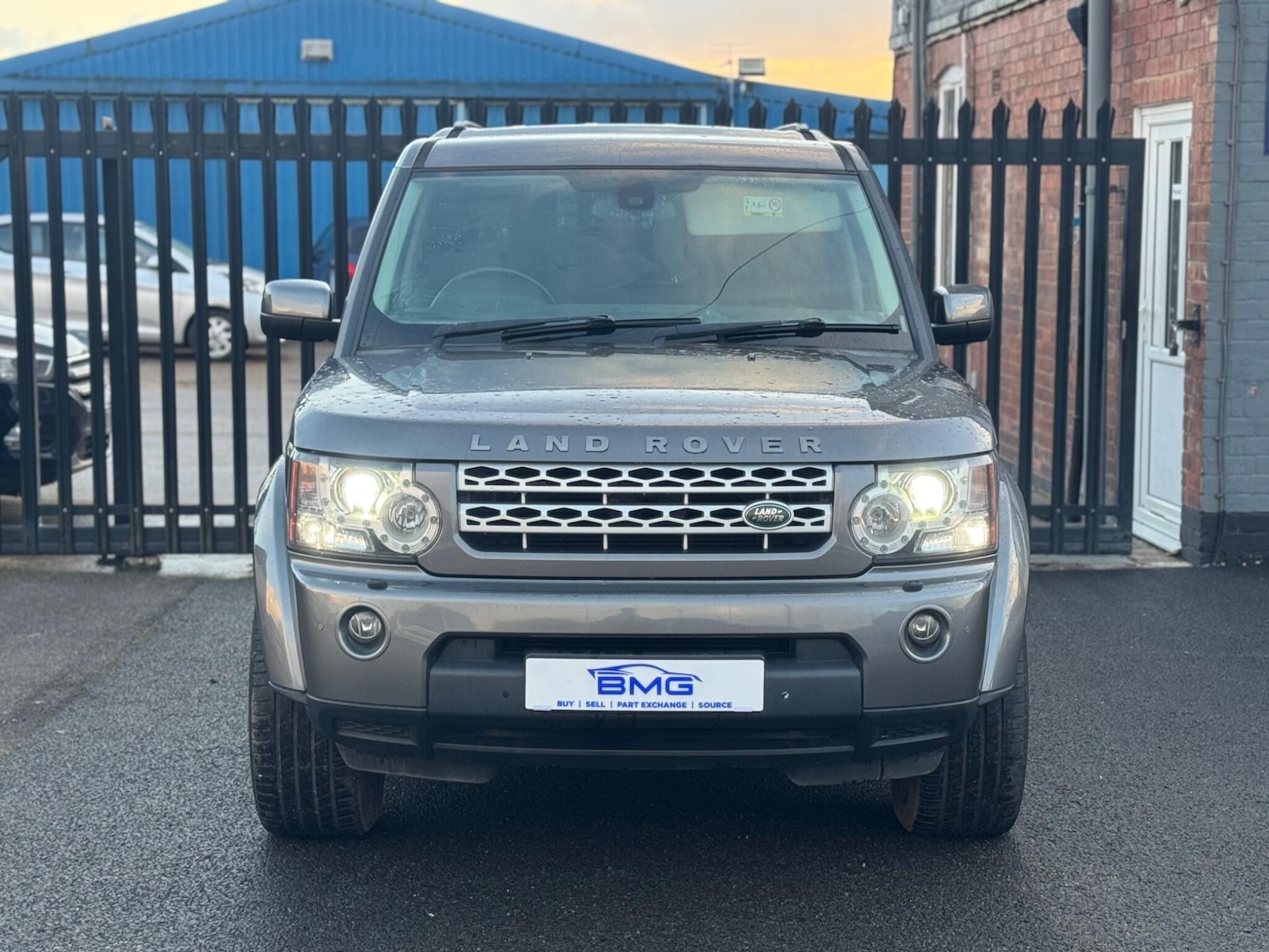 Used Land Rover Discovery 2014 for sale - 77255357: Photo 2