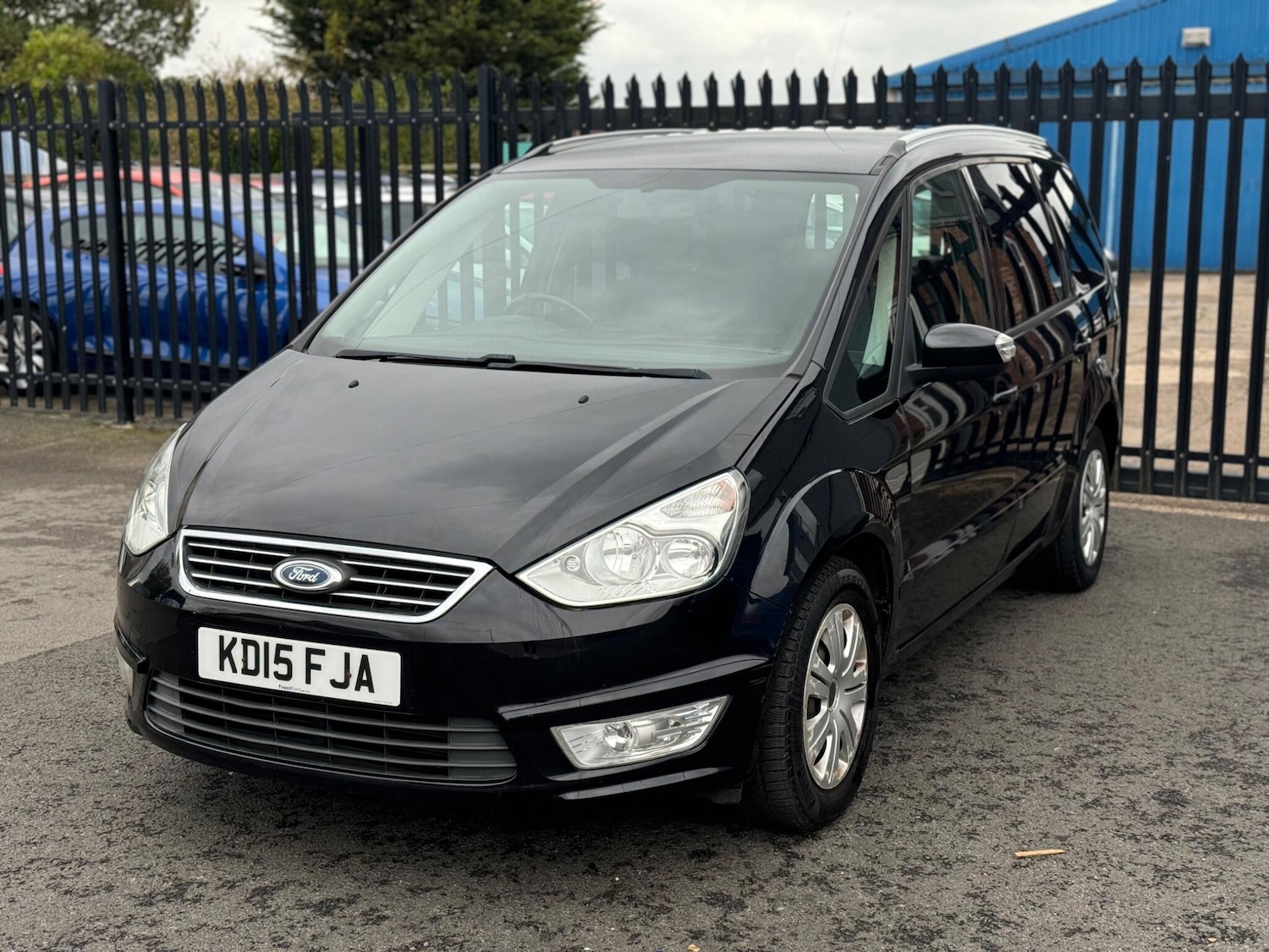 Used Ford Galaxy 2015 for sale - 76572157: Photo 3