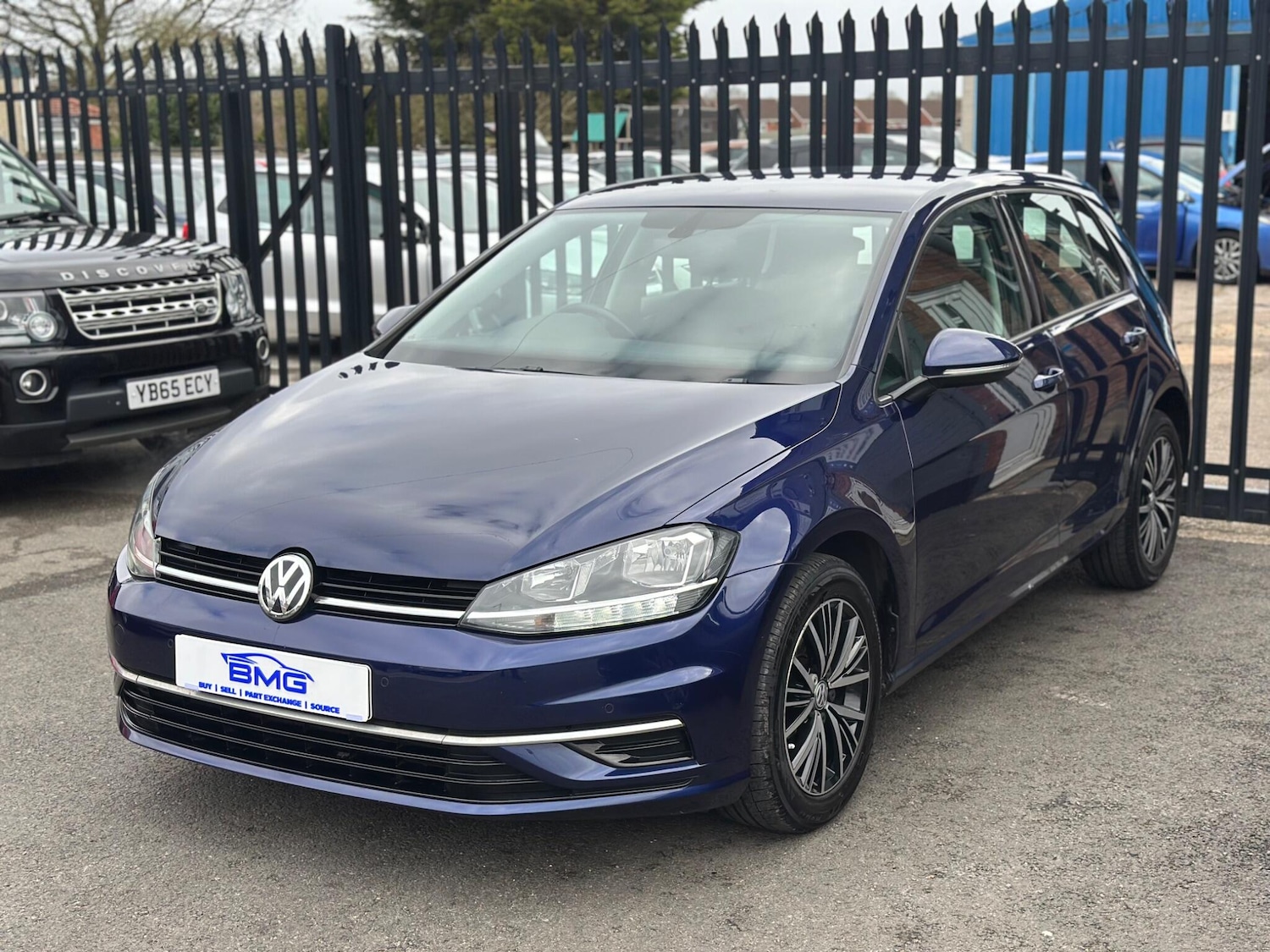 Used Volkswagen Golf 2018 for sale - 78047645: Photo 3