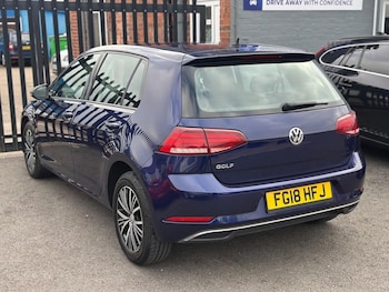 Used Volkswagen Golf 2018 for sale - 78047645: Photo