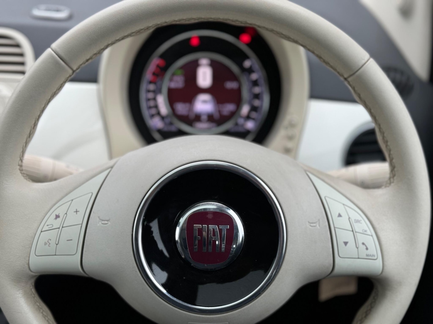 Used Fiat 500 2014 for sale - 76802151: Photo 11