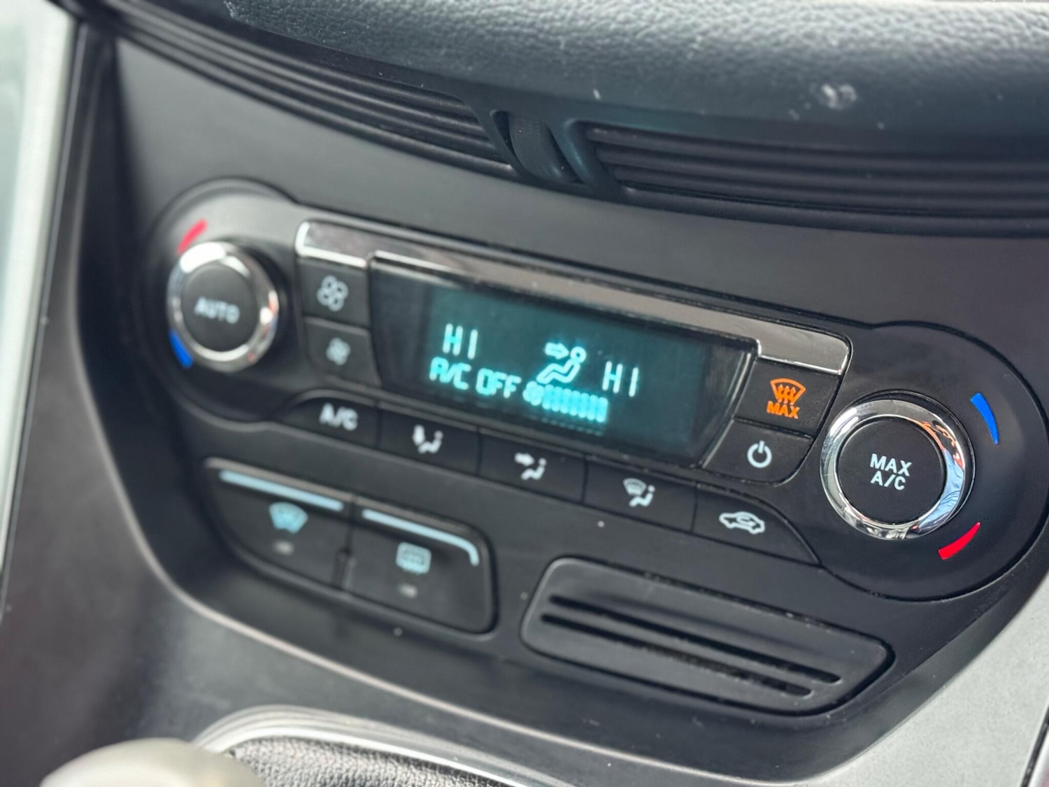 Used Ford Grand C-Max 2015 for sale - 76549448: Photo 18