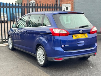 Used Ford Grand C-Max 2015 for sale - 76549448: Photo