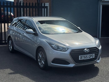 Used Hyundai i40 2015 for sale - 76550599: Photo