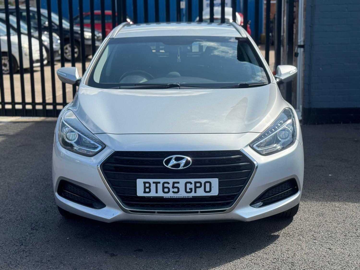 Used Hyundai i40 2015 for sale - 76550599: Photo 2