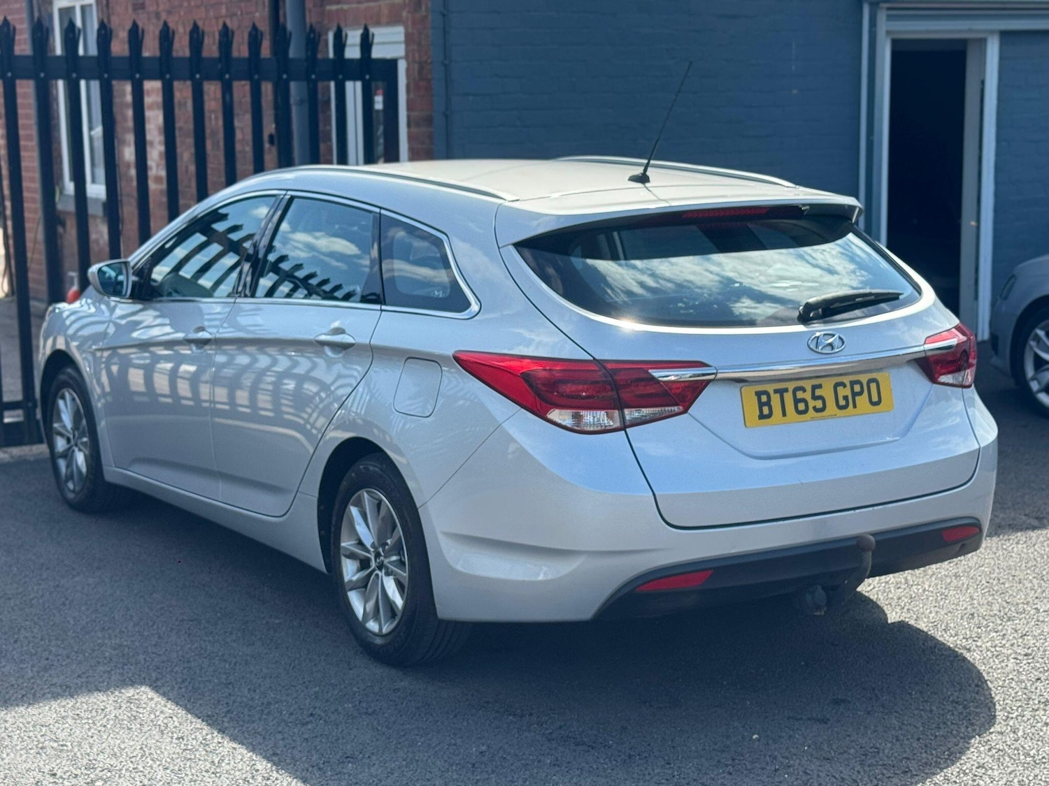 Used Hyundai i40 2015 for sale - 76550599: Photo 6