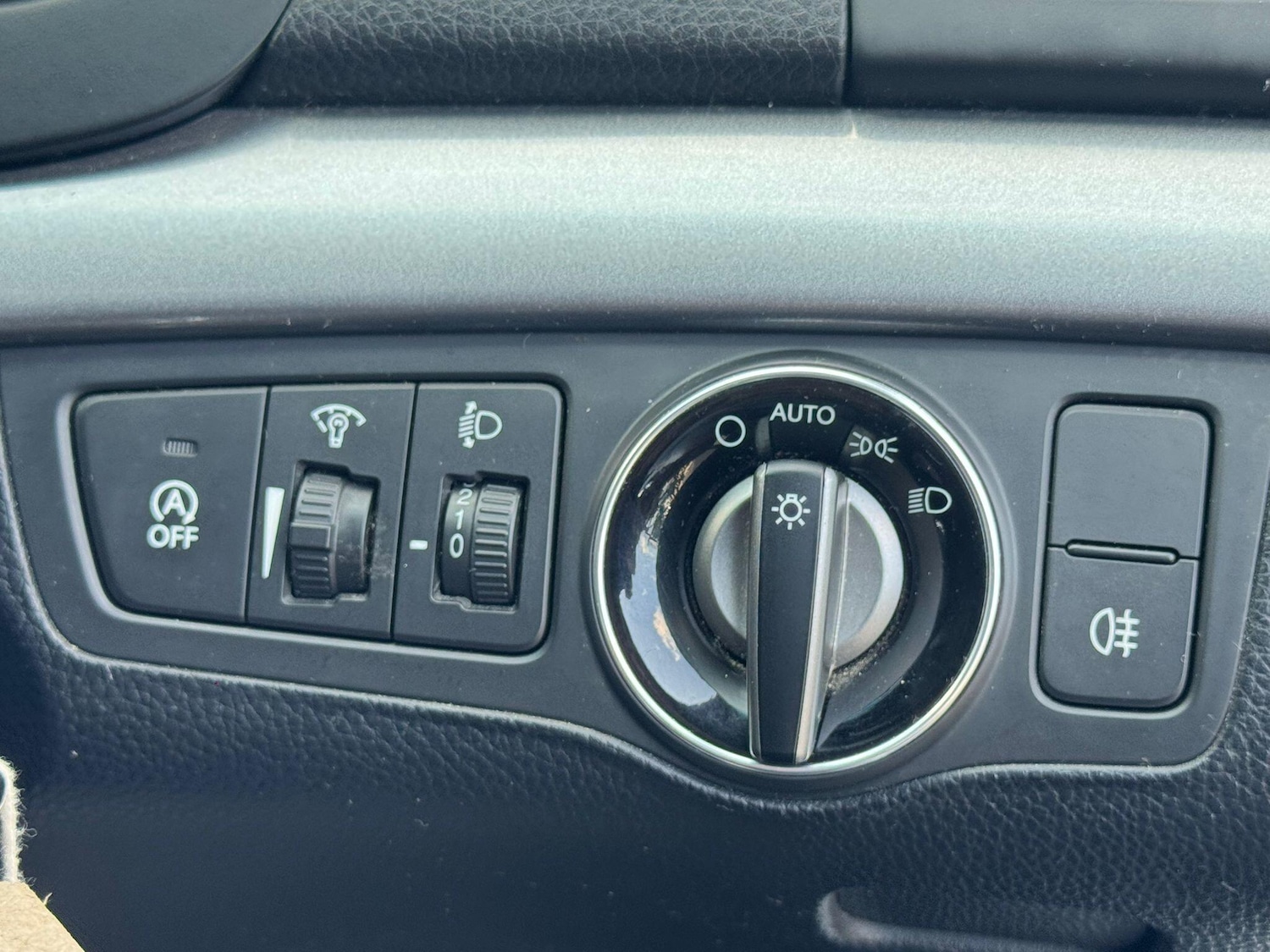 Used Hyundai i40 2015 for sale - 76550599: Photo 7