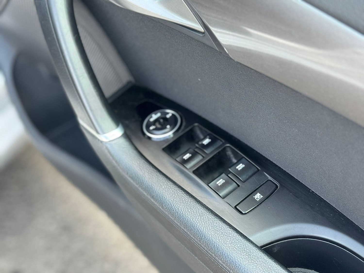 Used Hyundai i40 2015 for sale - 76550599: Photo 8