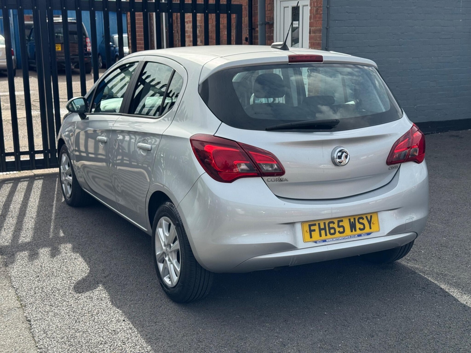 Used Vauxhall Corsa 2015 for sale - 76550258: Photo 4