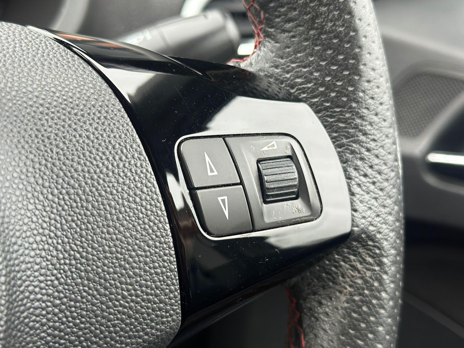 Used Vauxhall Corsa 2013 for sale - 76572873: Photo 10