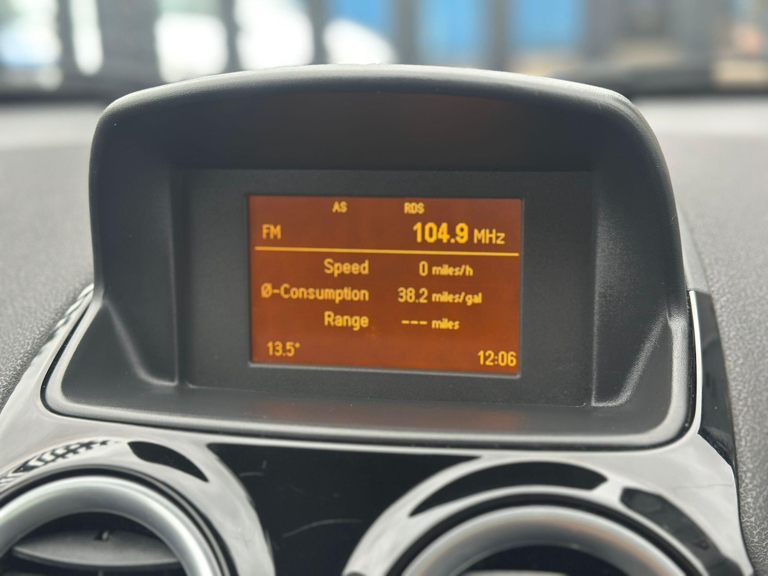 Used Vauxhall Corsa 2013 for sale - 76572873: Photo 13