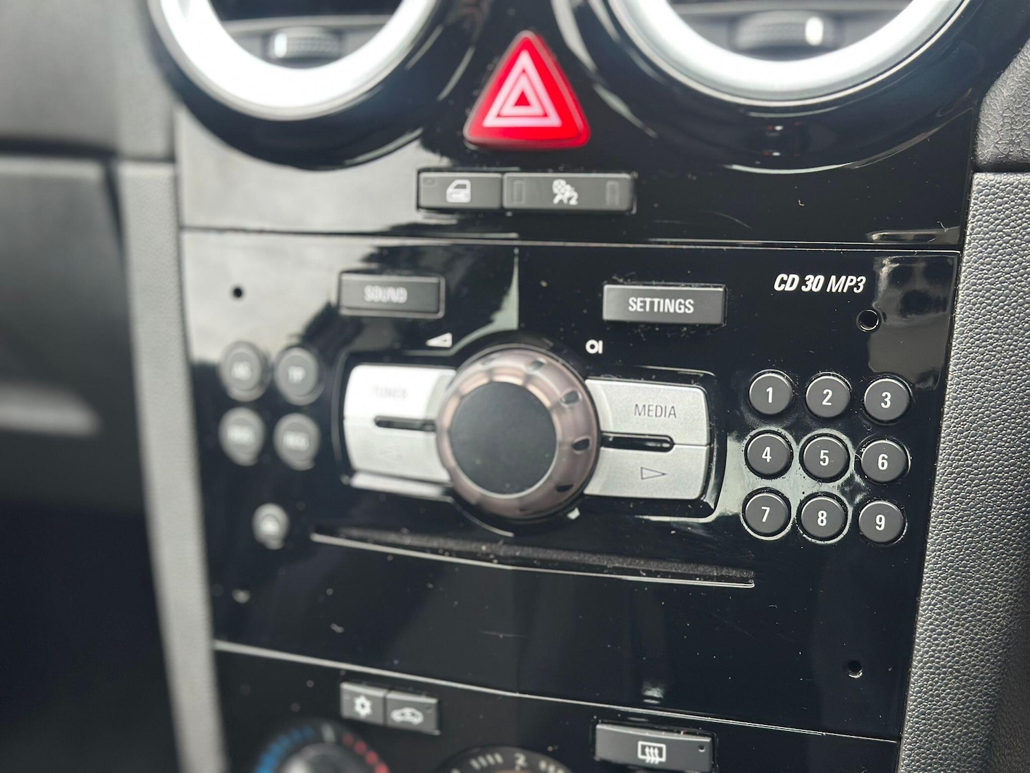 Used Vauxhall Corsa 2013 for sale - 76572873: Photo 14