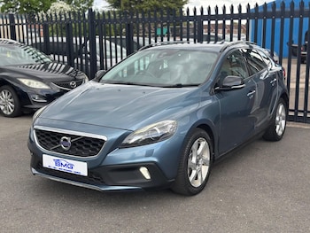 Used Volvo V40 Cross Country 2014 for sale - 77710114: Photo