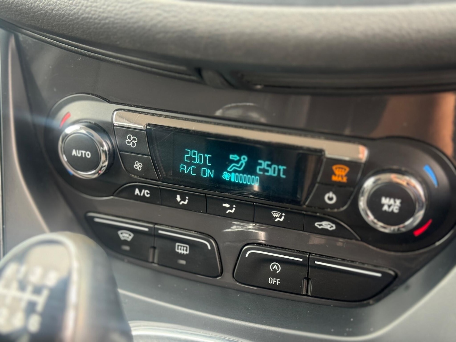 Used Ford Kuga 2016 for sale - 76551145: Photo 15