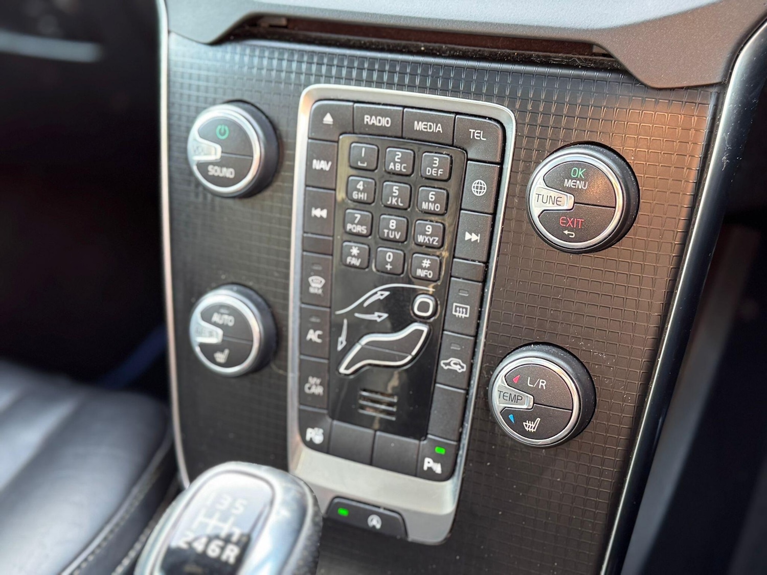 Used Volvo V40 2019 for sale - 77657491: Photo 14