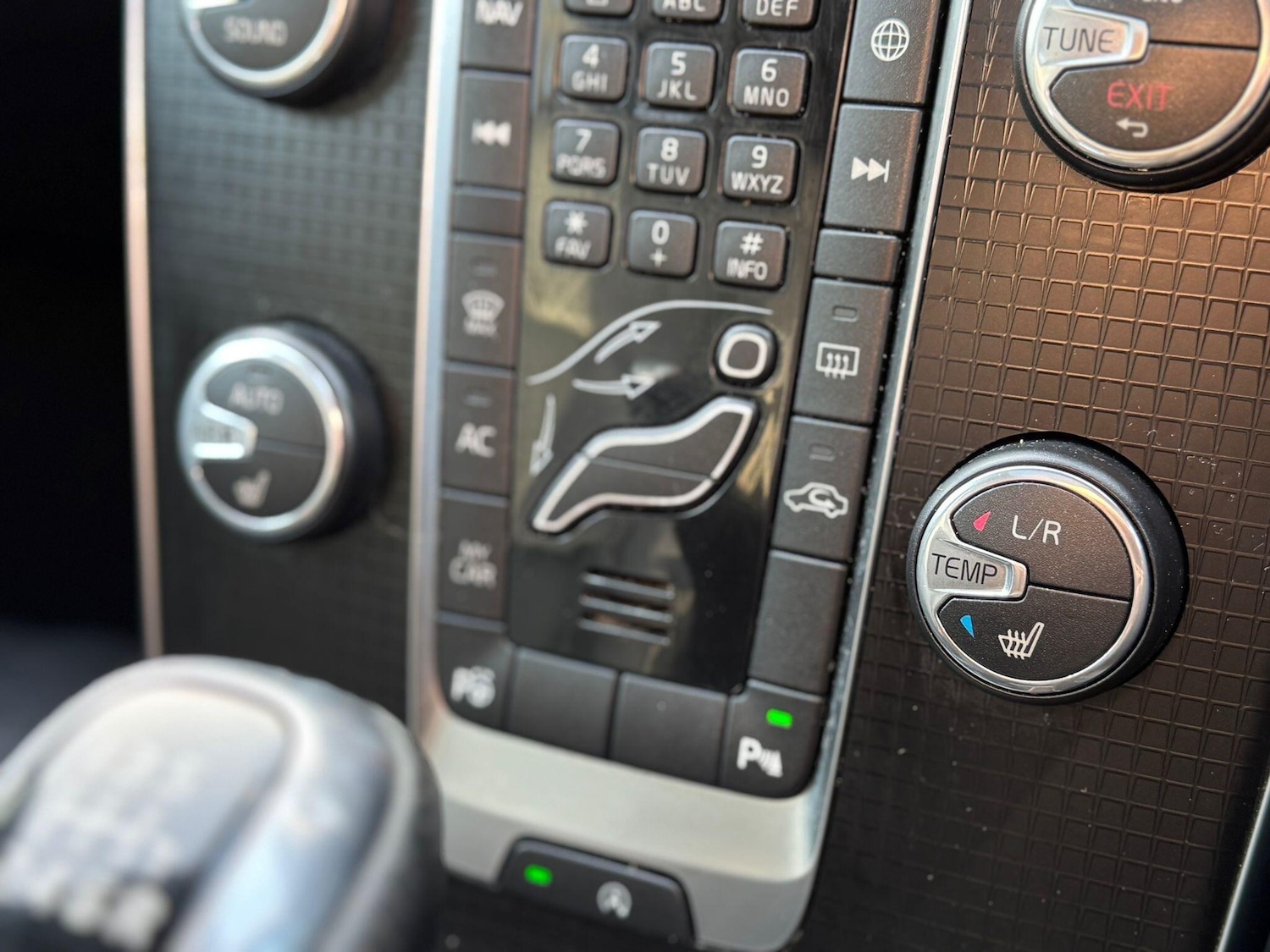 Used Volvo V40 2019 for sale - 77657491: Photo 15