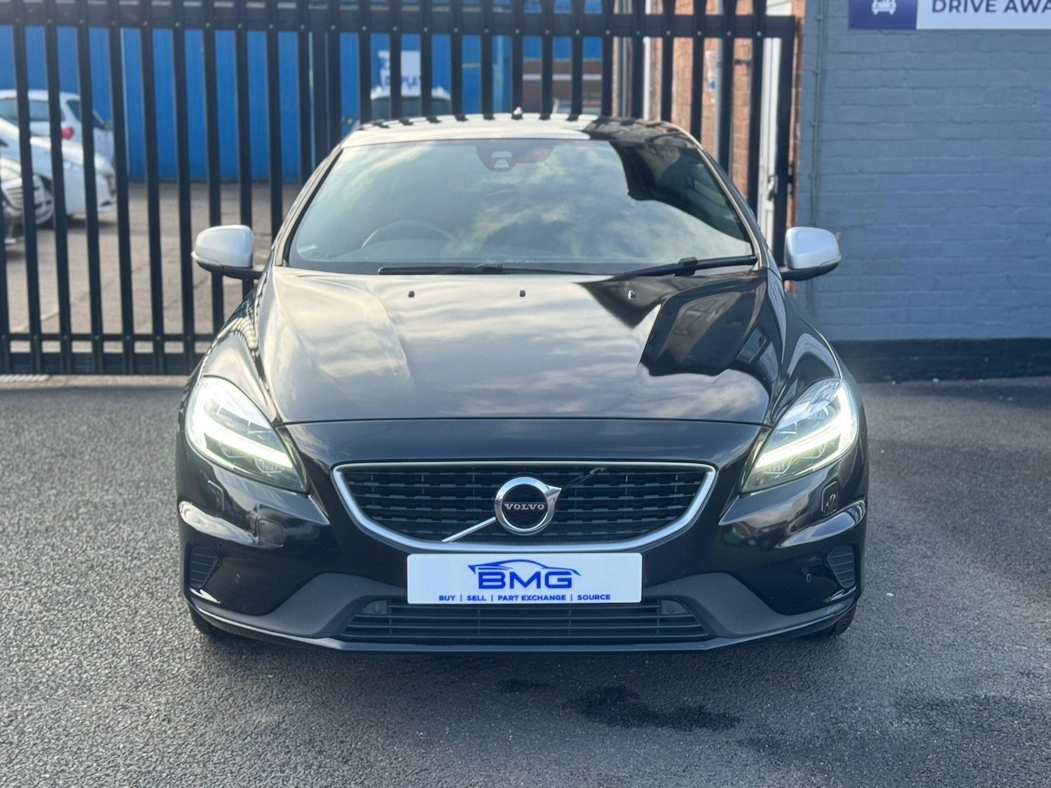 Used Volvo V40 2019 for sale - 77657491: Photo 2