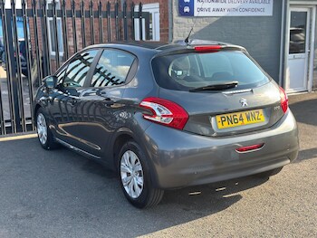 Used Peugeot 208 2014 for sale - 79237024: Photo