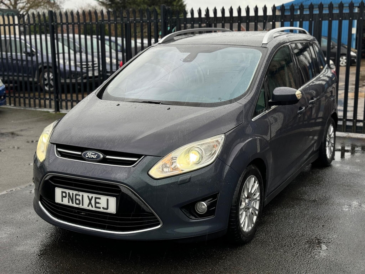 Used Ford Grand C-Max 2011 for sale - 76865482: Photo 3