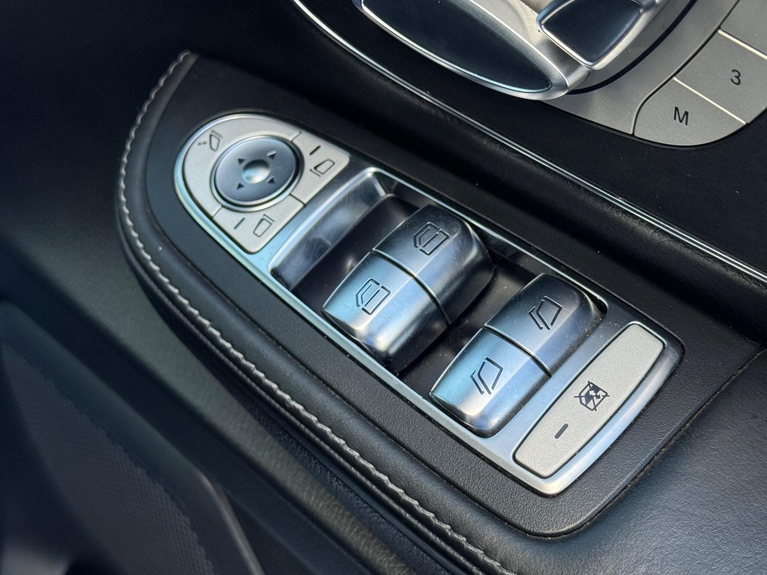 Used Mercedes-Benz V-Class 2020 for sale - 77255386: Photo 18