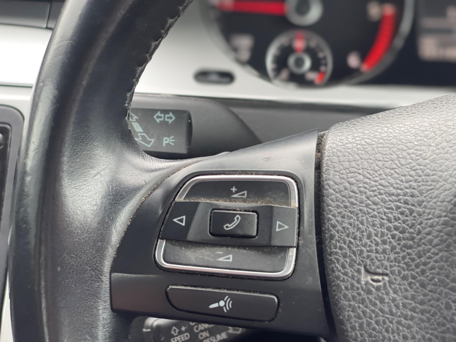 Used Volkswagen Passat 2010 for sale - 76573022: Photo 16