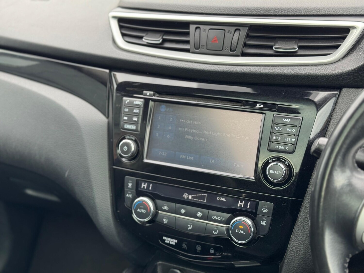 Used Nissan Qashqai 2017 for sale - 76550123: Photo 18