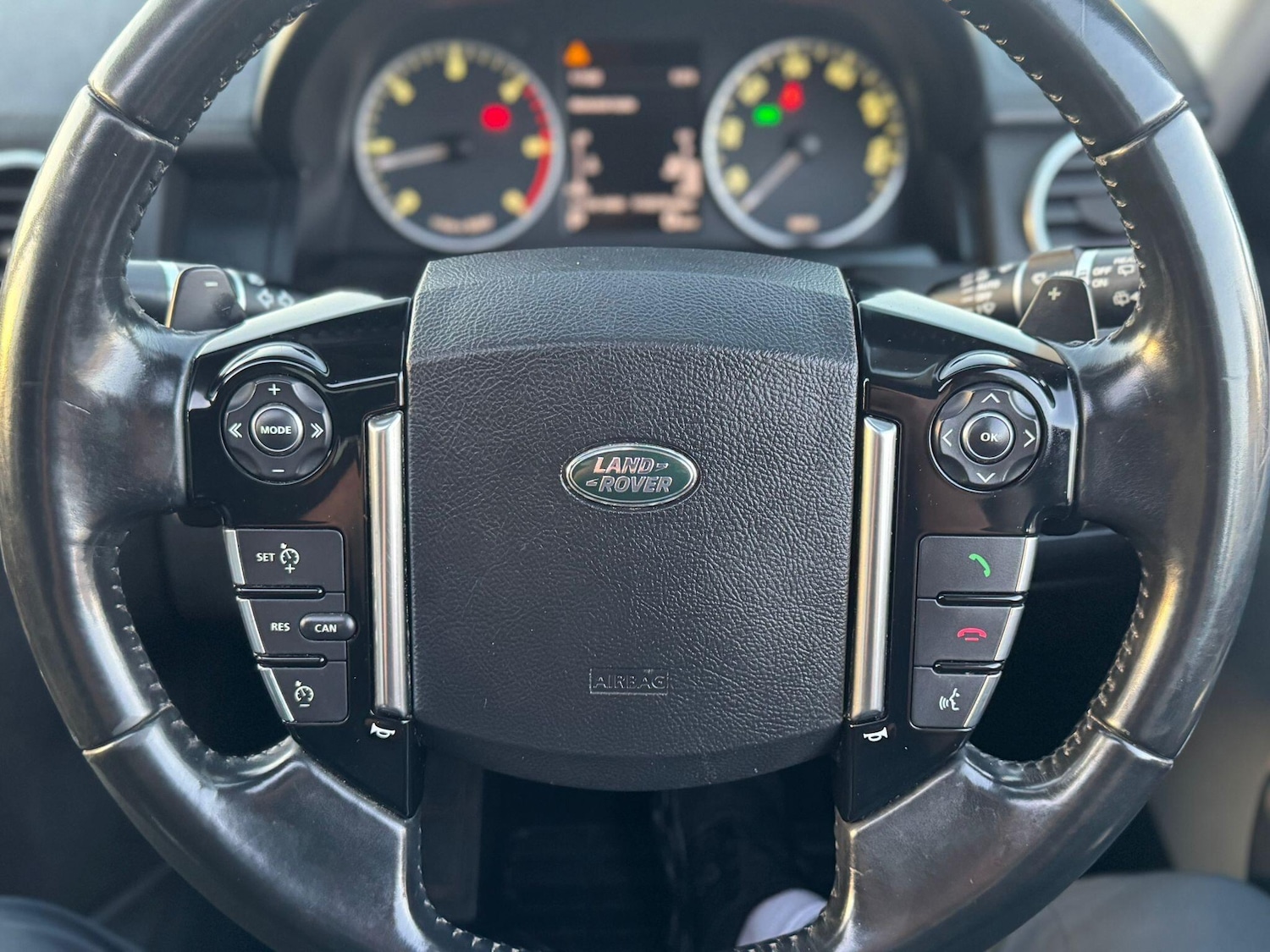 Used Land Rover Discovery 2015 for sale - 77926282: Photo 10