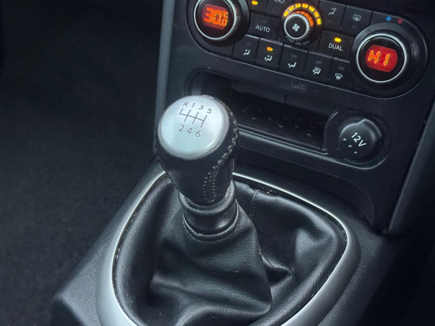 Used Nissan Qashqai 2012 for sale - 76561051: Photo 15