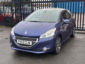 Used Peugeot 208 2013 for sale - 76573688: Photo