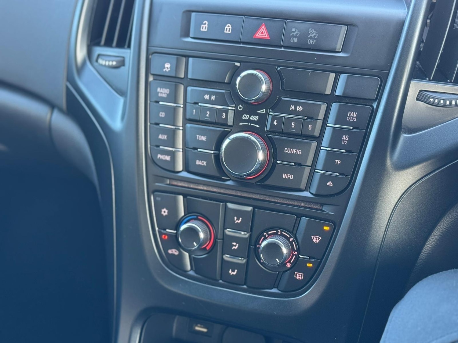 Used Vauxhall Astra 2012 for sale - 76572287: Photo 11