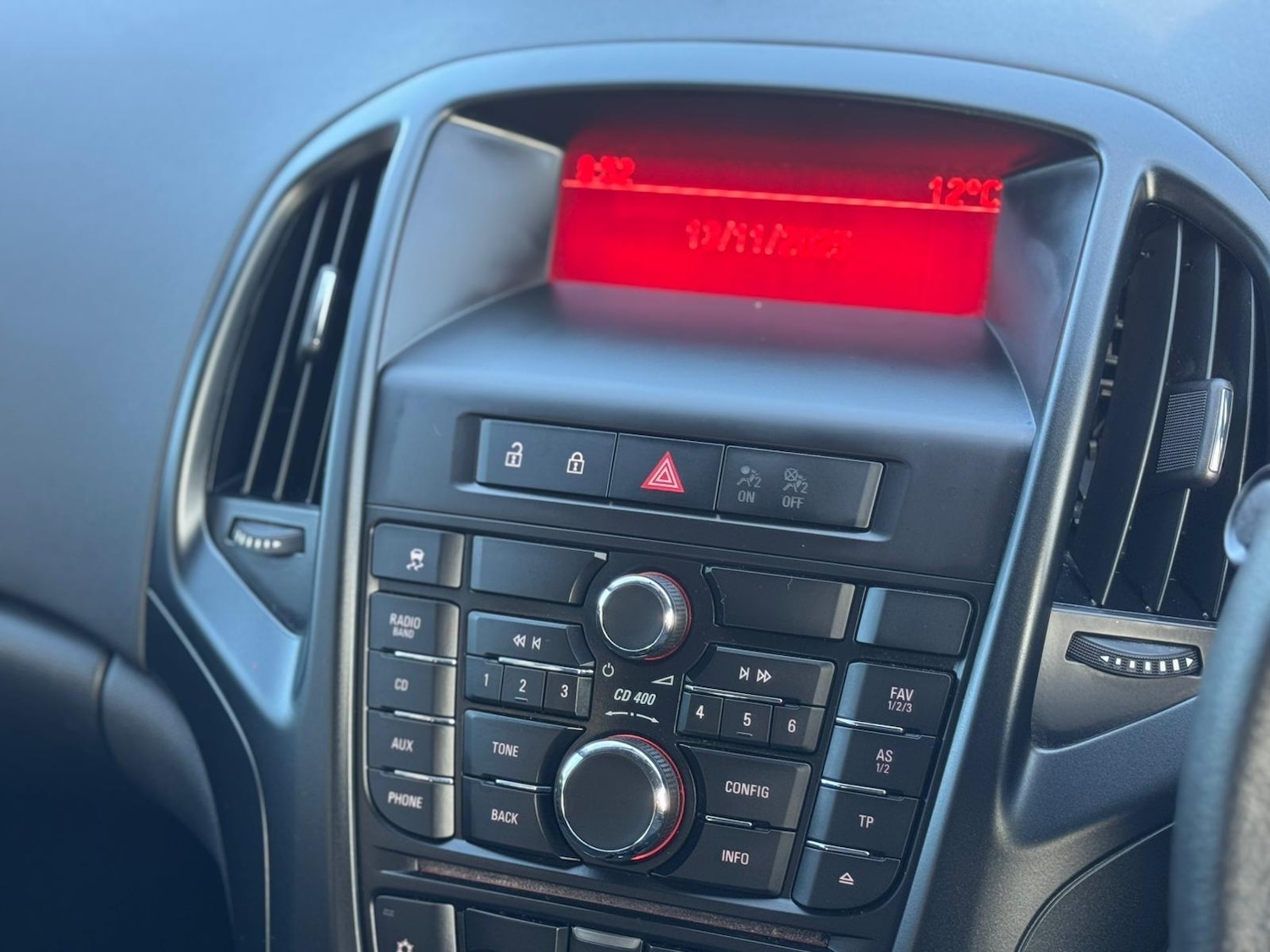 Used Vauxhall Astra 2012 for sale - 76572287: Photo 12