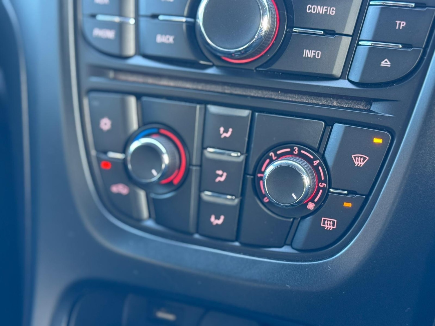 Used Vauxhall Astra 2012 for sale - 76572287: Photo 13