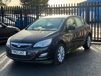 Used Vauxhall Astra 2012 for sale - 76572287: Photo