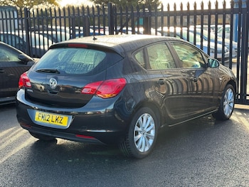 Used Vauxhall Astra 2012 for sale - 76572287: Photo