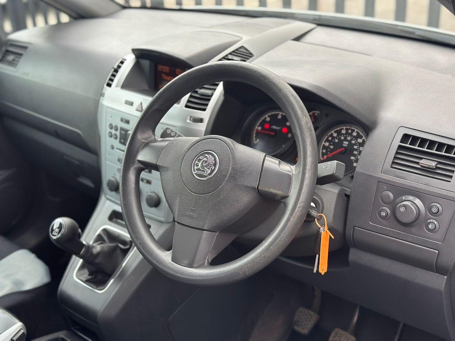 Used Vauxhall Zafira 2011 for sale - 77853597: Photo 7