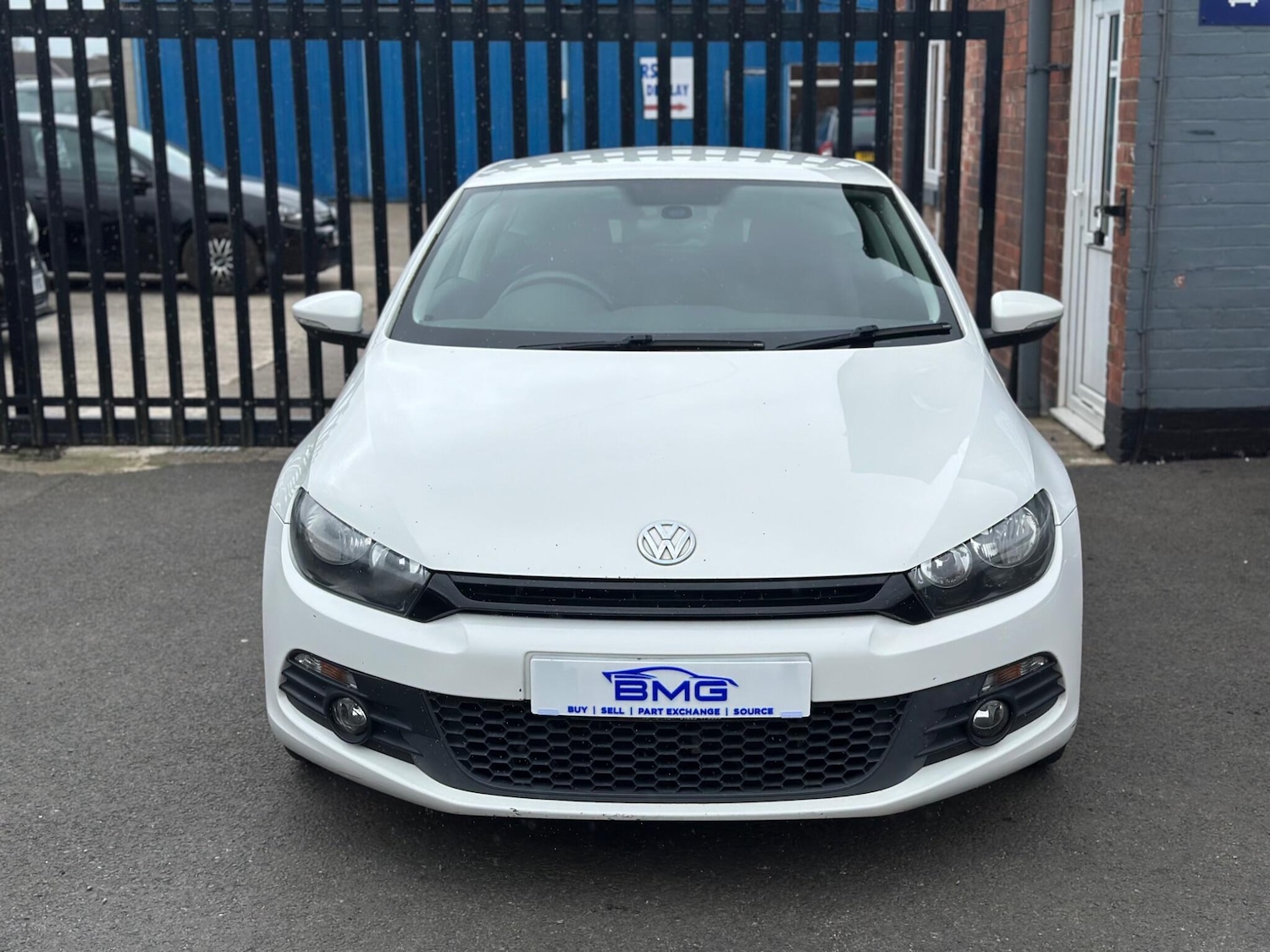 Used Volkswagen Scirocco 2010 for sale - 78072869: Photo 2