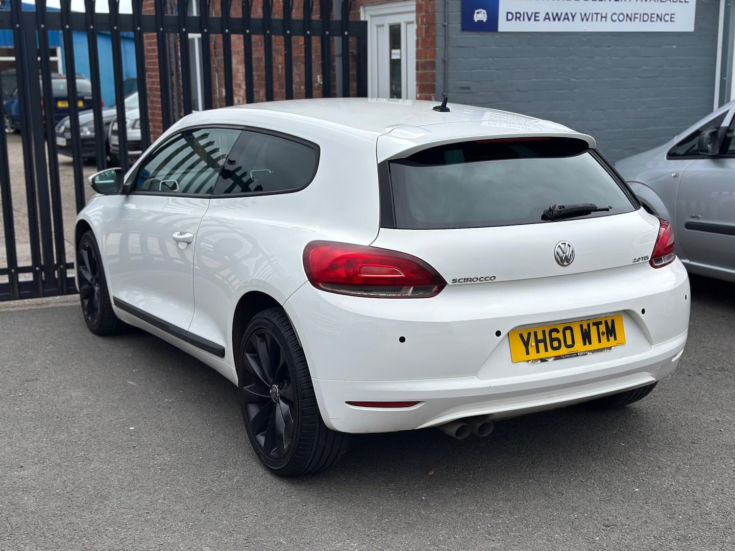 Used Volkswagen Scirocco 2010 for sale - 78072869: Photo 4