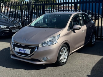 Used Peugeot 208 2015 for sale - 78704588: Photo