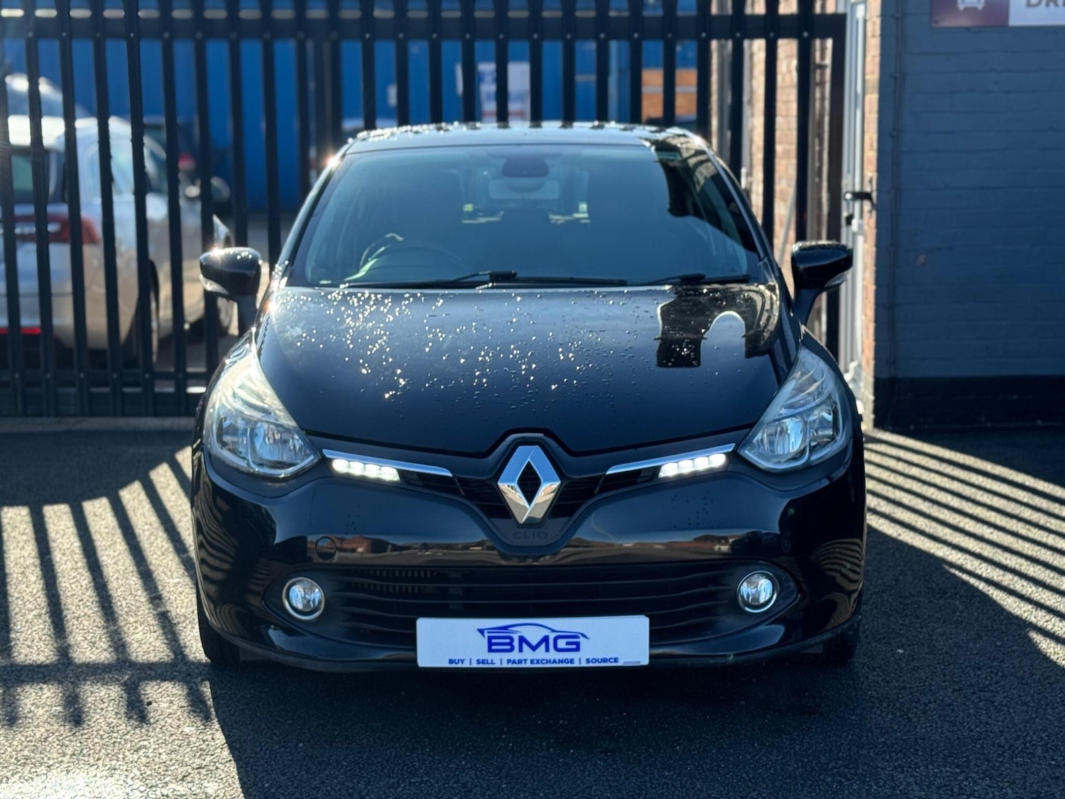 Used Renault Clio 2015 for sale - 77550142: Photo 2