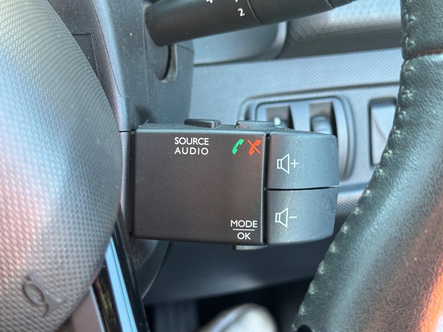 Used Renault Clio 2015 for sale - 77550142: Photo 21