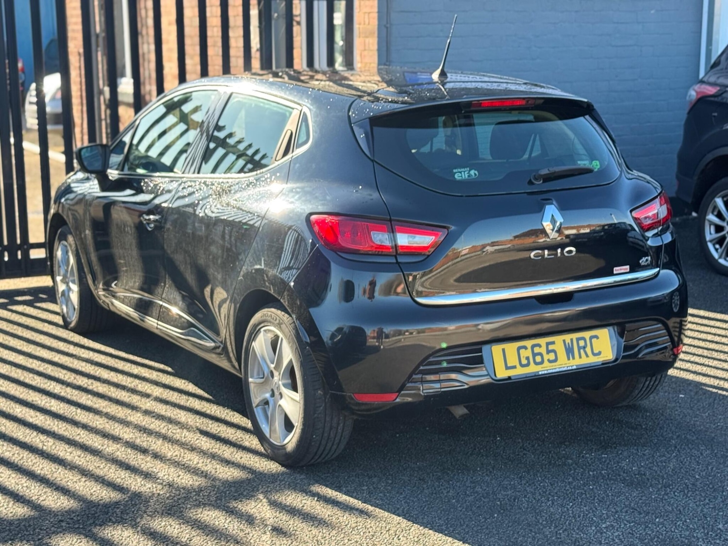 Used Renault Clio 2015 for sale - 77550142: Photo 4