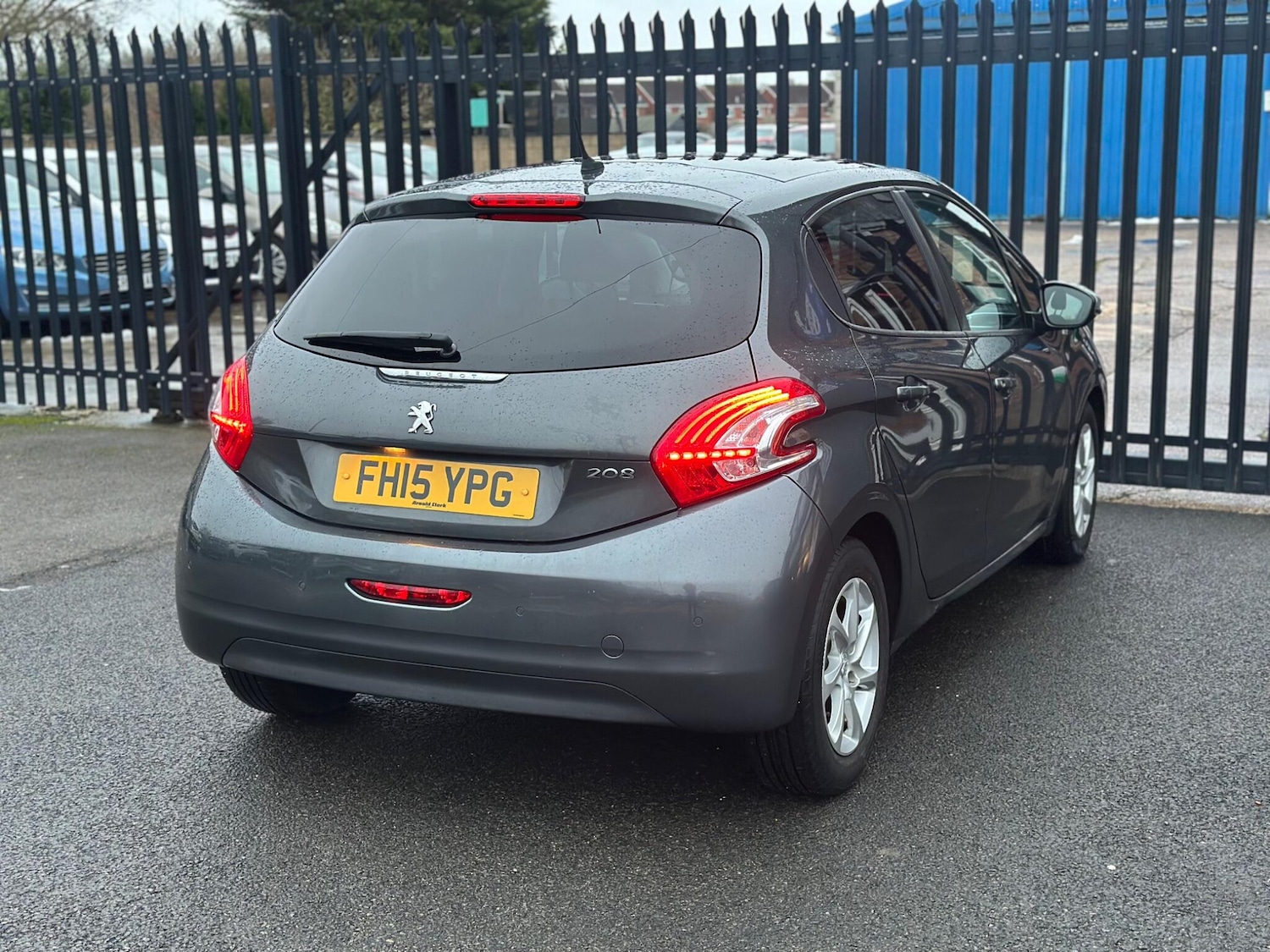 Used Peugeot 208 2015 for sale - 77166647: Photo 6