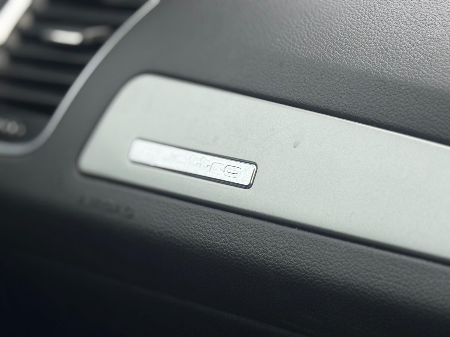 Used Audi Q5 2010 for sale - 76573456: Photo 12